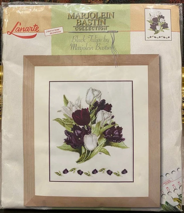Lanarte #34840 • Black Tulips