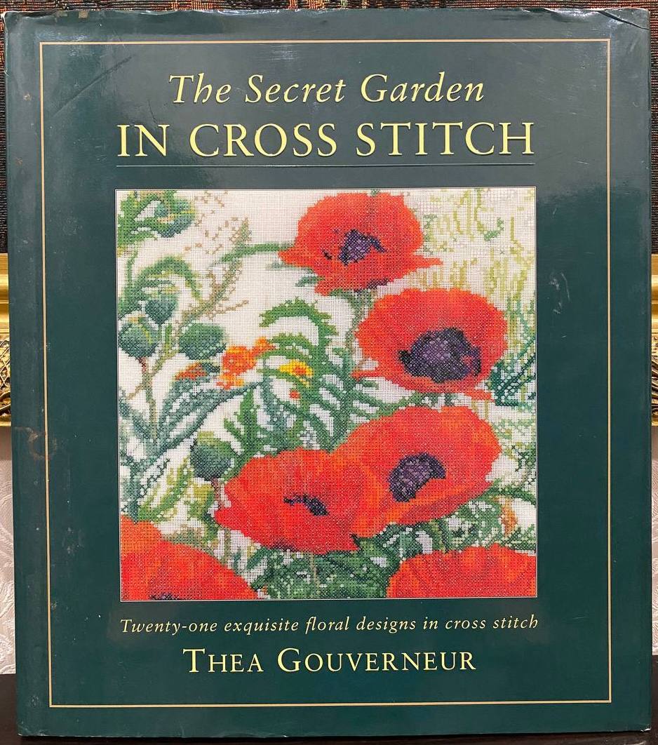 Thea Gouverneur — “The Secret Garden in Cross Stitch” 🌿🌺