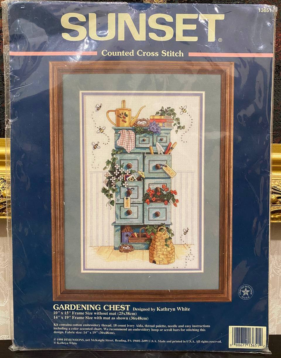 Sunset #13651 — “Gardening Chest” 🌿🪡