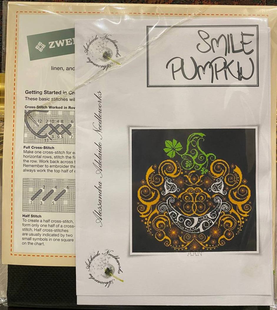 🎃 Alessandra Adelaide Needleworks Smile Pumpkin · AAN-138 — фото 1