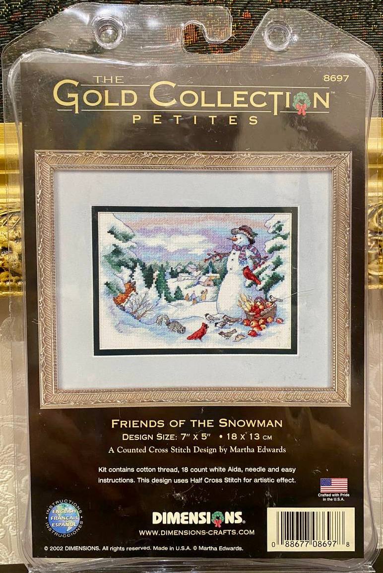 Dimensions Gold Collection Petites #8697 “Friends Of The Snowman” ☃️❄️